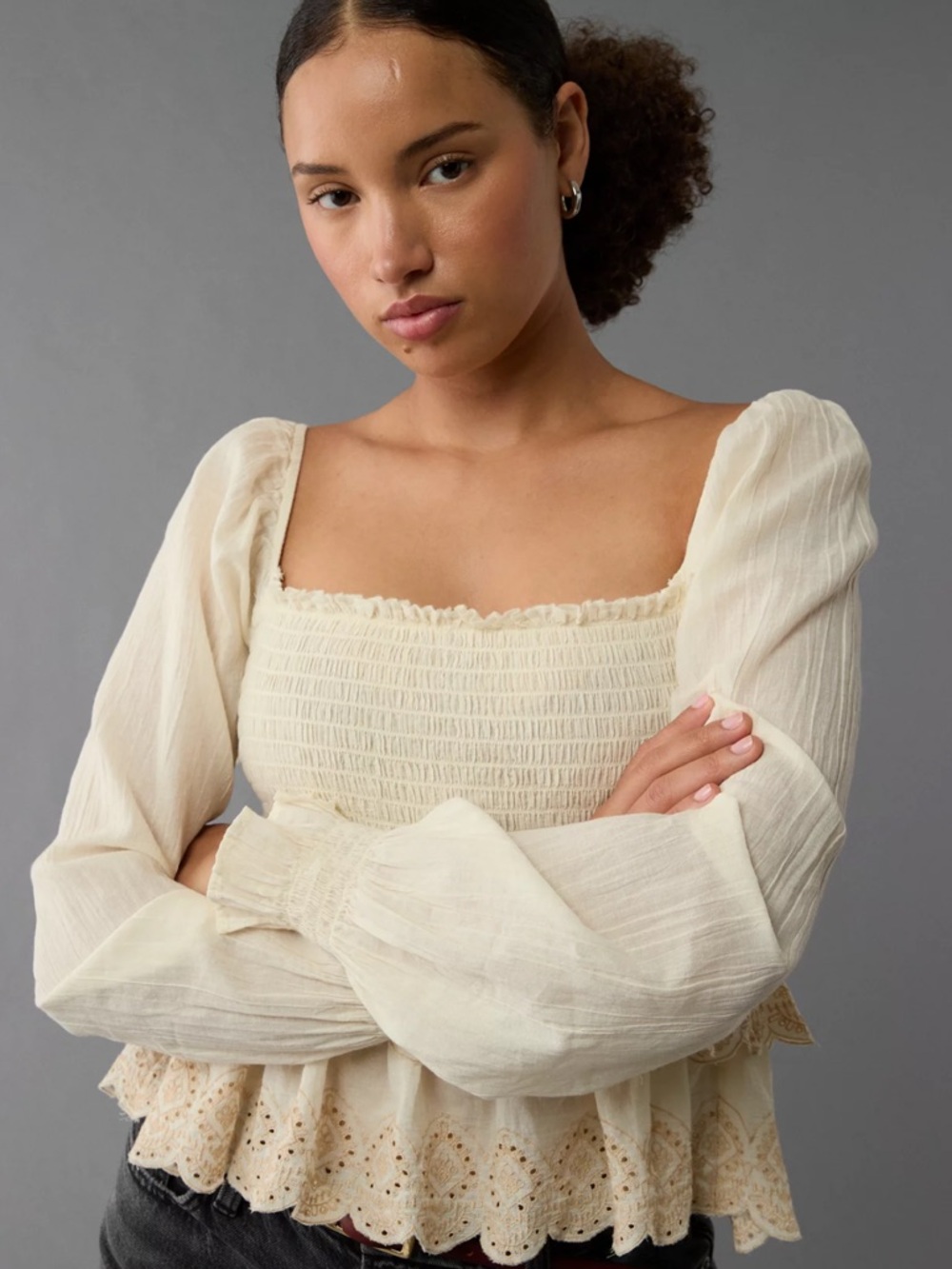 American Eagle Long-Sleeve Smocked Tiered Top in White Crème Size Small NWT